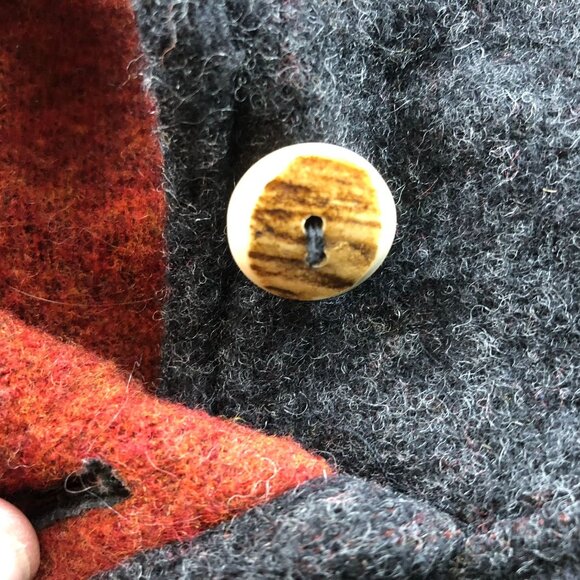 Fjäll Woman's Sweater Medium Wool Blend Pullover Made in the USA - Picture 13 of 14